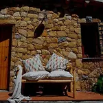 With Aeolian Islands Views Near بيت للعطل *