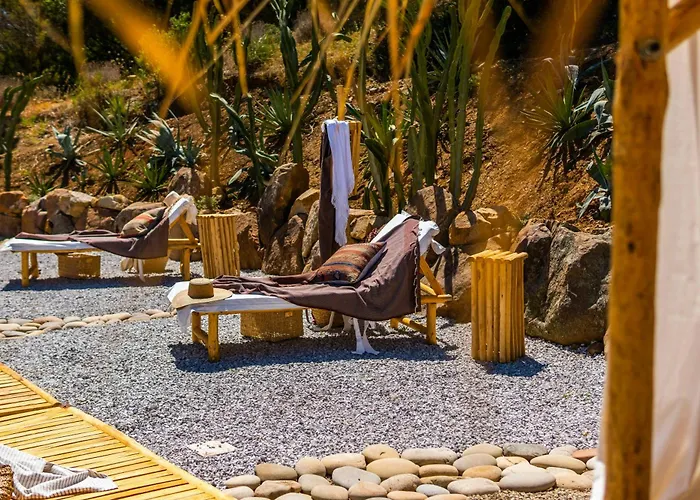 Con Vista Pozzafiato Vicino A Cefalù